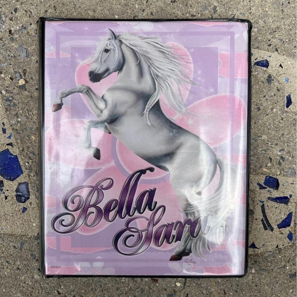 Bella Sara Card Lot if 90+ Cards In Book. Great condition, contains rare cards